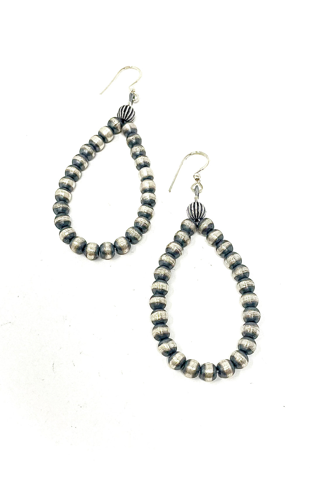Navajo Pearl Earrings with Fluted Pearl
