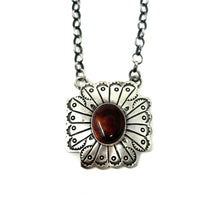 Load image into Gallery viewer, Purple Spiny Necklace
