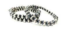 Load image into Gallery viewer, 7mm Stretchy Navajo Pearl Bracelet
